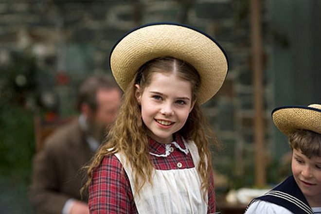 Lucy Boynton in the picture Miss Potter