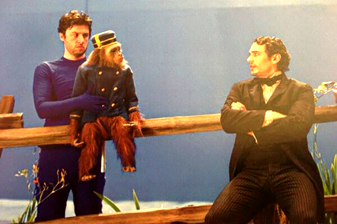 Zach Braff during the shootings Oz the Great and Powerful