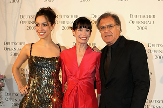 Oona Chaplin with her parents