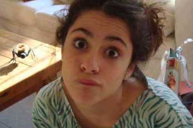 Martina Stoessel without make-up