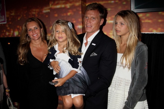 Dolph Lundgren and Anette Qviberg with daughters