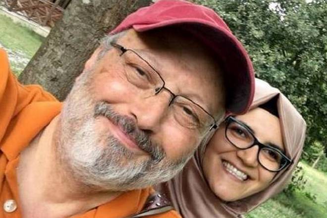 Jamal Khashoggi and his bride Hatice Cengiz
