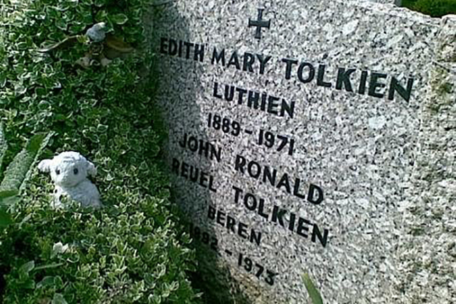 John Tolkien’s grave