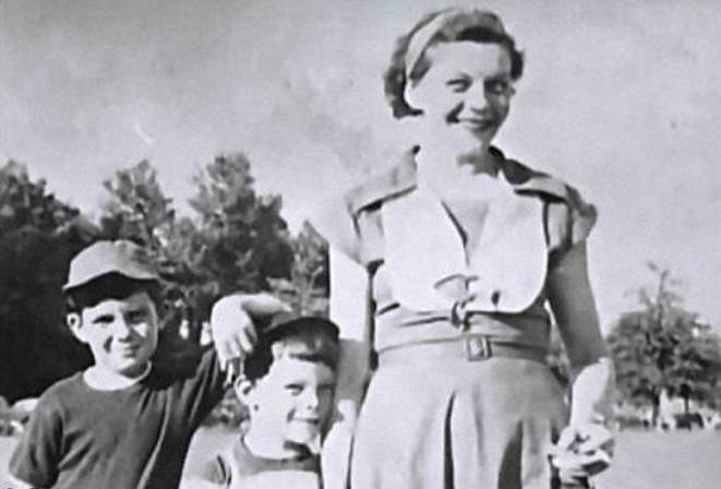 Stephen King with his mother Nellie and brother