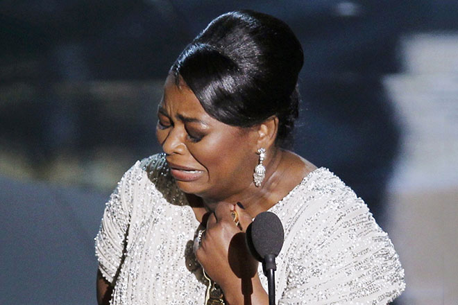 A touching photo of Octavia Spencer at the Oscar ceremony