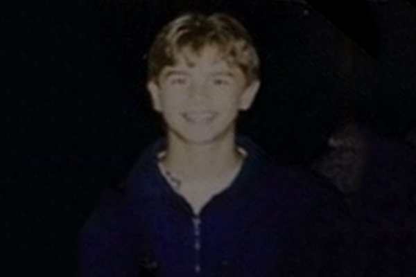 It is the only childhood photo that Theo James showed to the public