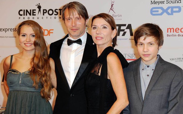 Mads Mikkelsen with his family