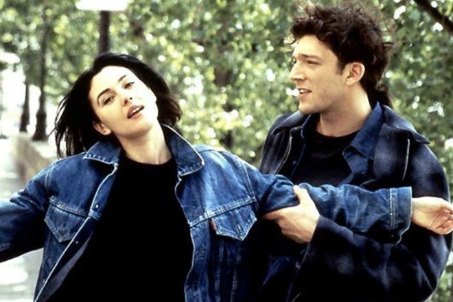 Monica Bellucci and Vincent Cassel in the movie "The Apartment"