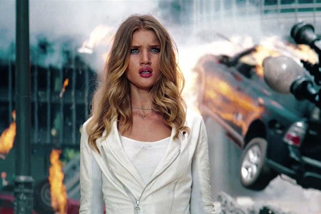 Rosie Huntington-Whiteley in the movie "Transformers: Dark of the Moon"