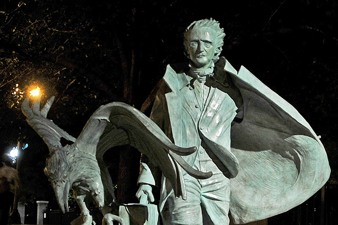 Edgar Poe’s statue