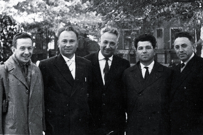 Alexander Pechersky and former Sobibor prisoners