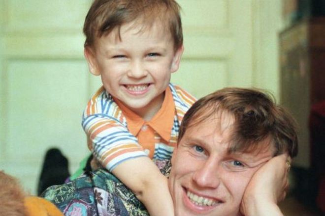 Denis Cheryshev in his childhood with his father, Dmitri Cheryshev