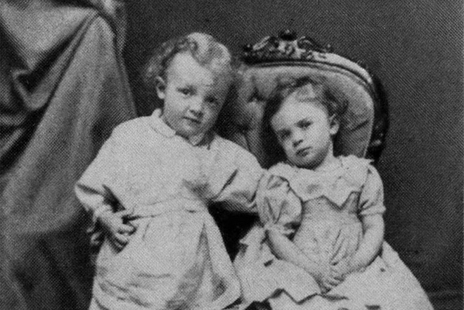 Vladimir Lenin and his sister Maria