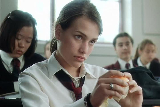 Piper Perabo in the movie "Lost and Delirious"