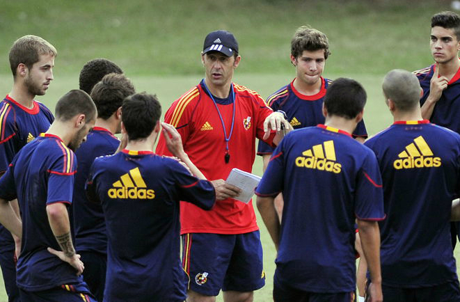 Julen Lopetegui with the Spanish national youth team