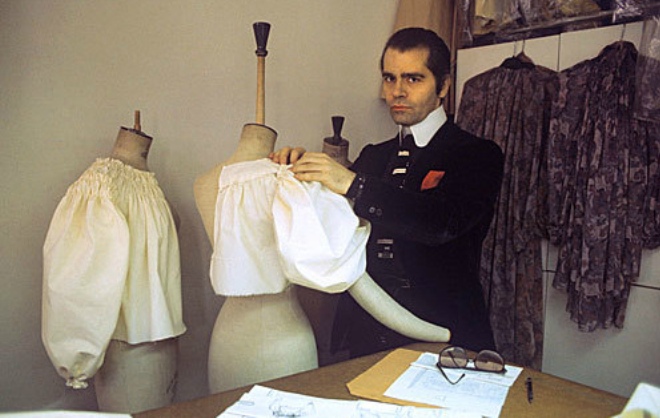 Karl Lagerfeld during the working process