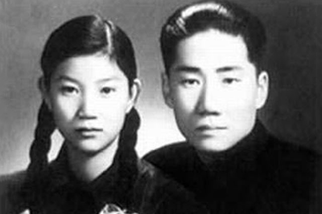 Mao Zedong with his first wife Luo Yixiu