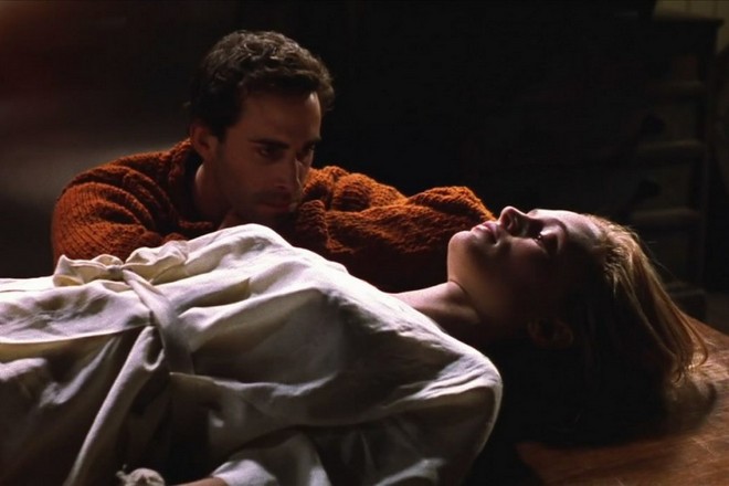 Joseph Fiennes and Heather Graham in the picture Killing Me Softly