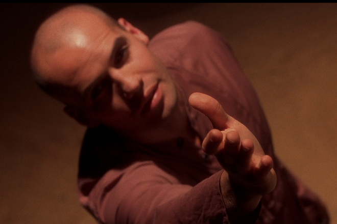Billy Zane in the movie Tales from the Crypt Presents: Demon Knight