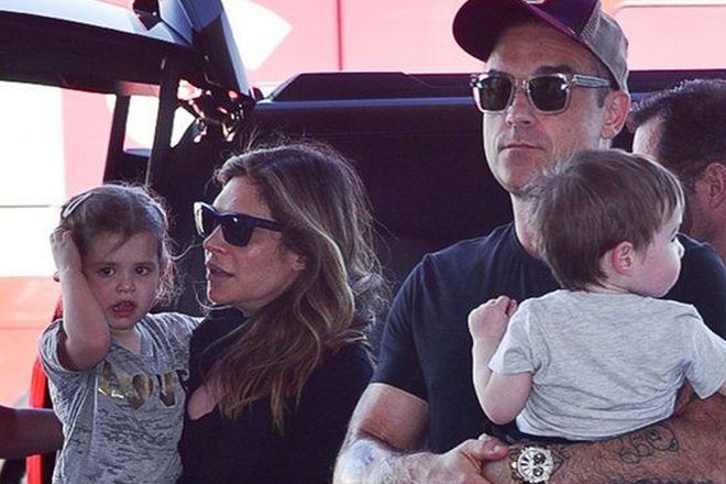 Robbie Williams and Ayda Field with their children