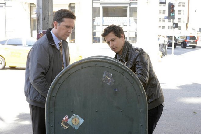 Andy Samberg and Ed Helms in the series Brooklyn Nine-Nine