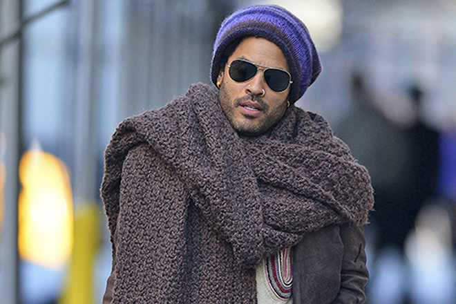 Lenny Kravitz and his scarf