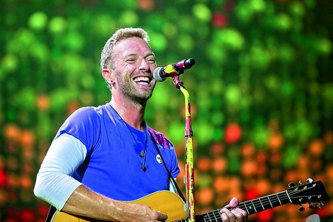 Chris Martin on the stage