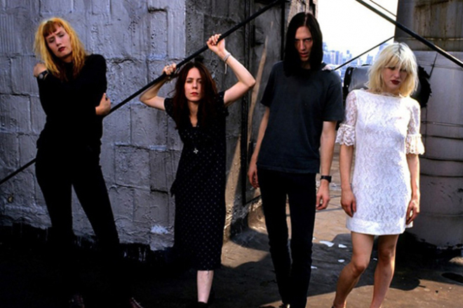 Courtney Love and the group Hole