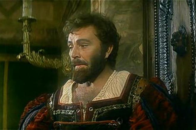 Richard Burton in the movie The Taming of the Shrew