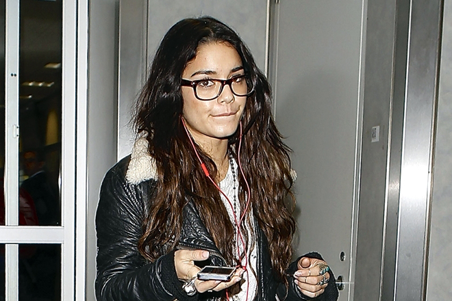 Vanessa Hudgens without a make-up
