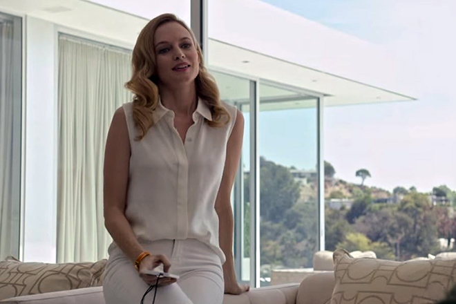 Heather Graham in the series Flaked