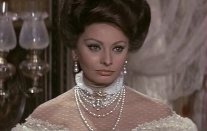 Sophia Loren in the picture Lady L