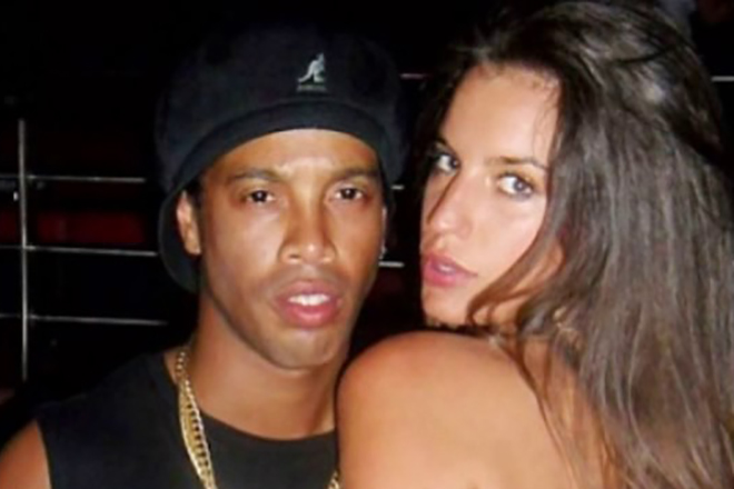 Ronaldinho and his girlfriend Janaina