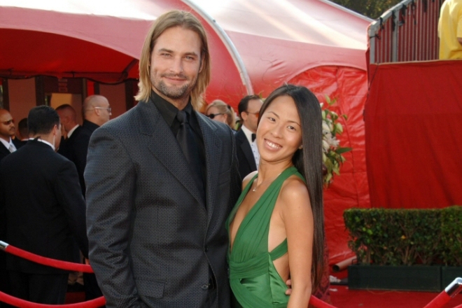 Josh Holloway with his wife