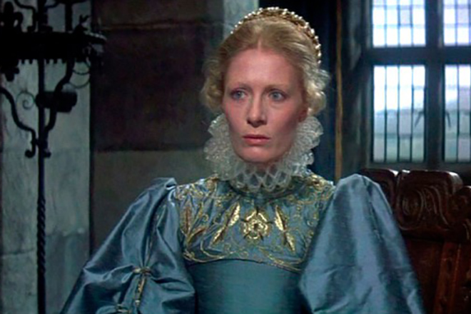Vanessa Redgrave in the movie Mary, Queen of Scots