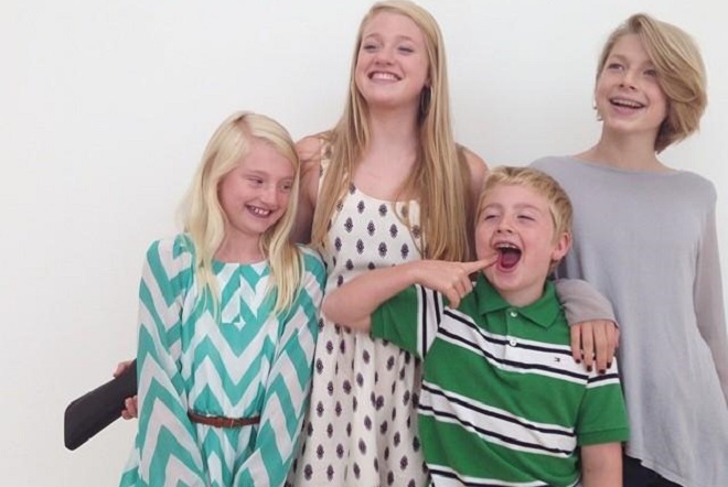 Hunter Schafer and his brother and sisters