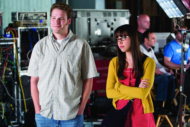 Seth Rogen and Maggie Siff in the series Funny People