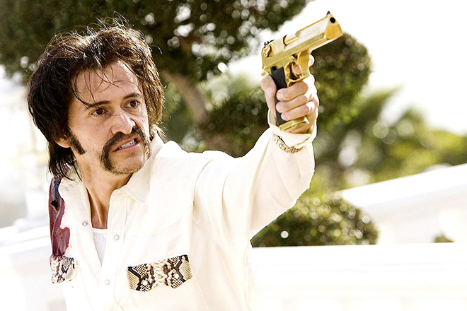Clifton Collins in Crank: High Voltage