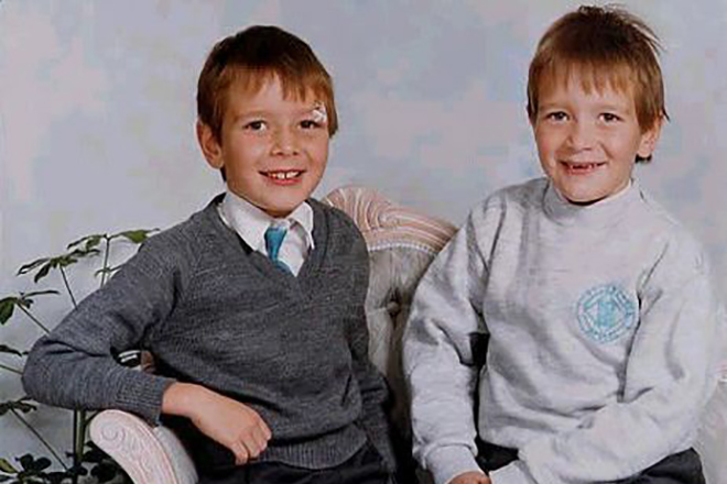 Oliver Phelps and James Phelps in their childhood