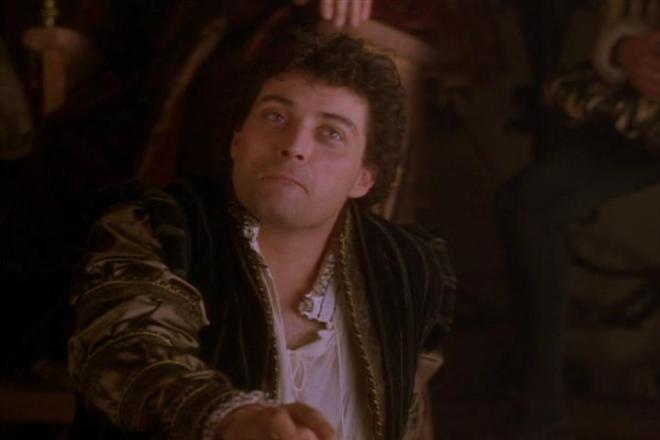 Rufus Sewell in the movie Dangerous Beauty