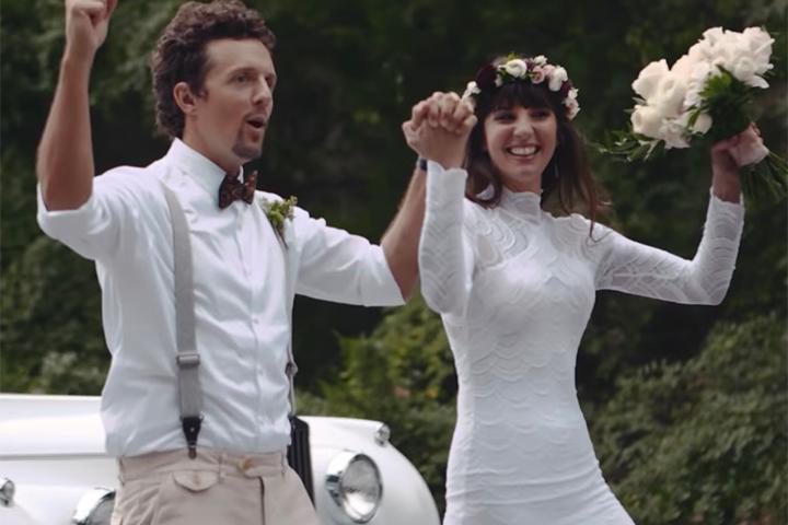 Jason Mraz and his wife marriage