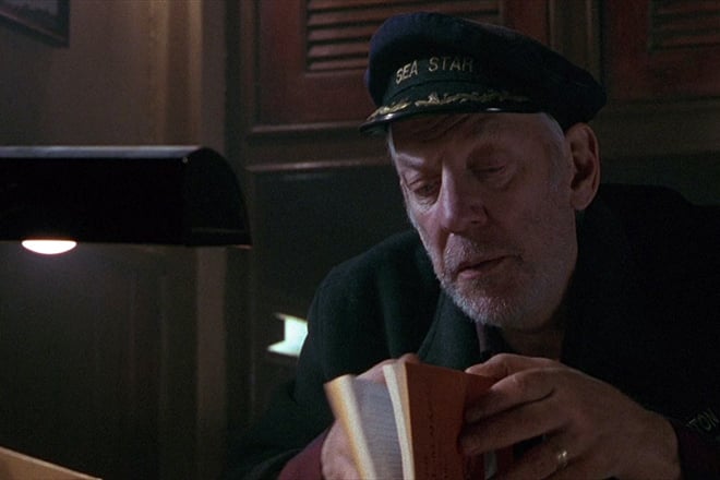 Donald Sutherland in the picture Virus