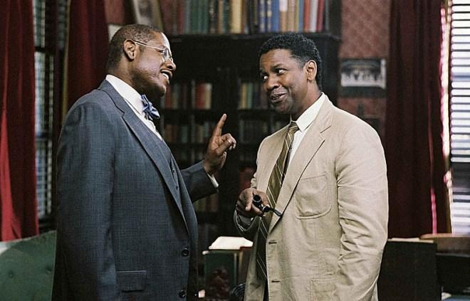 Forest Whitaker and Denzel Washington in the movie The Great Debaters