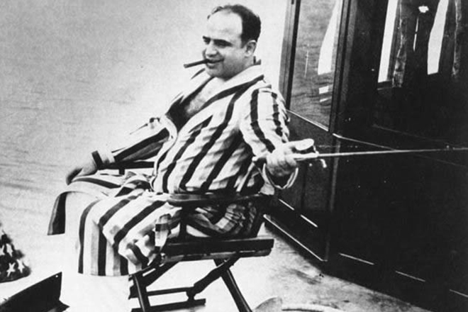 Capone invented the "money laundering" scheme | Chrontime