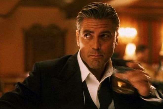 George Clooney shoots in Steven Soderbergh's movie Ocean's Eleven