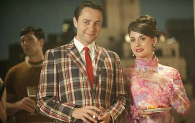 Aaron Staton and Alison Brie in Mad Men
