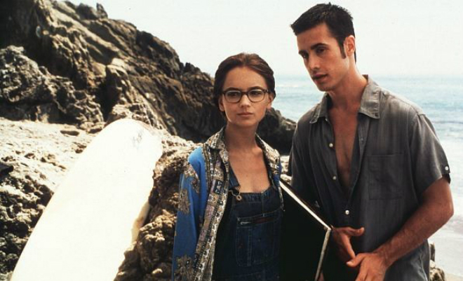 Freddie Prinze and Rachael Leigh Cook in She's All That