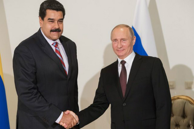 Nicolás Maduro and Vladimir Putin in 2018