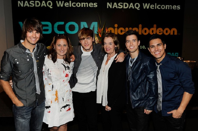 Nickelodeon's Big Time Rush Performs in NYC's Times Square