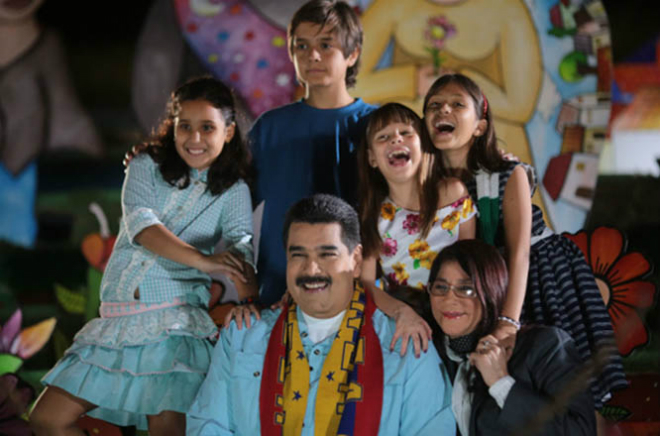 Nicolás Maduro with his wife Cilia Flores and stepchildren